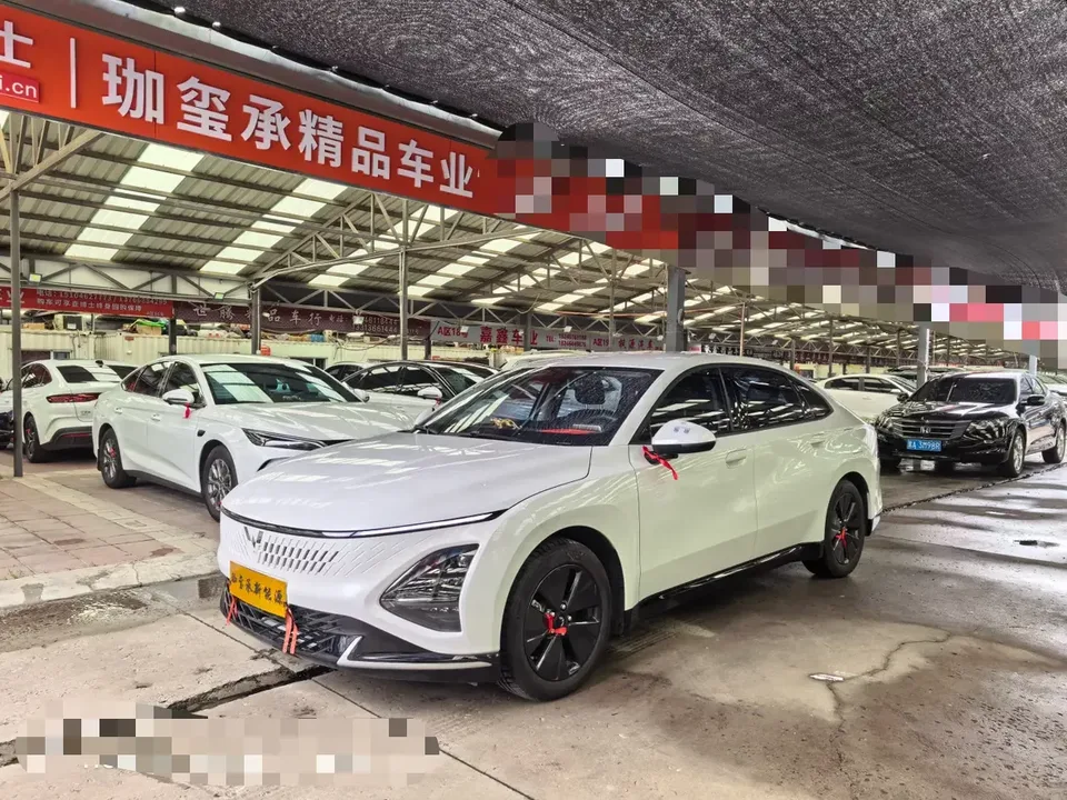 Wuling Starlight PHEV Wuling Starlight PHEV 2024 Co-creation Edition 150 Standard 2024 — фото 1, купить с доставкой в Москву