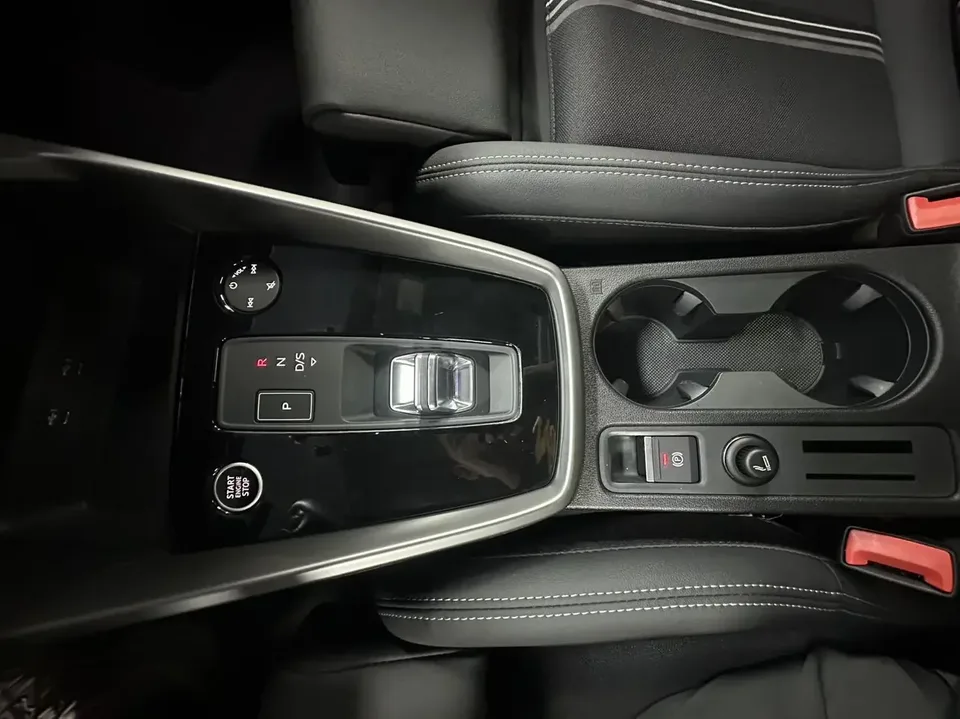 Audi A3 Audi A3 2023 A3L Limousine 35 TFSI facelift: stylish and sporty 2023 — thumbnail 5