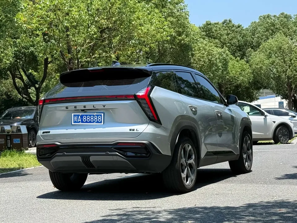Geely Atlas L Boyue L 2024 1.5TD DCT Premium Edition 2024 — thumbnail 4