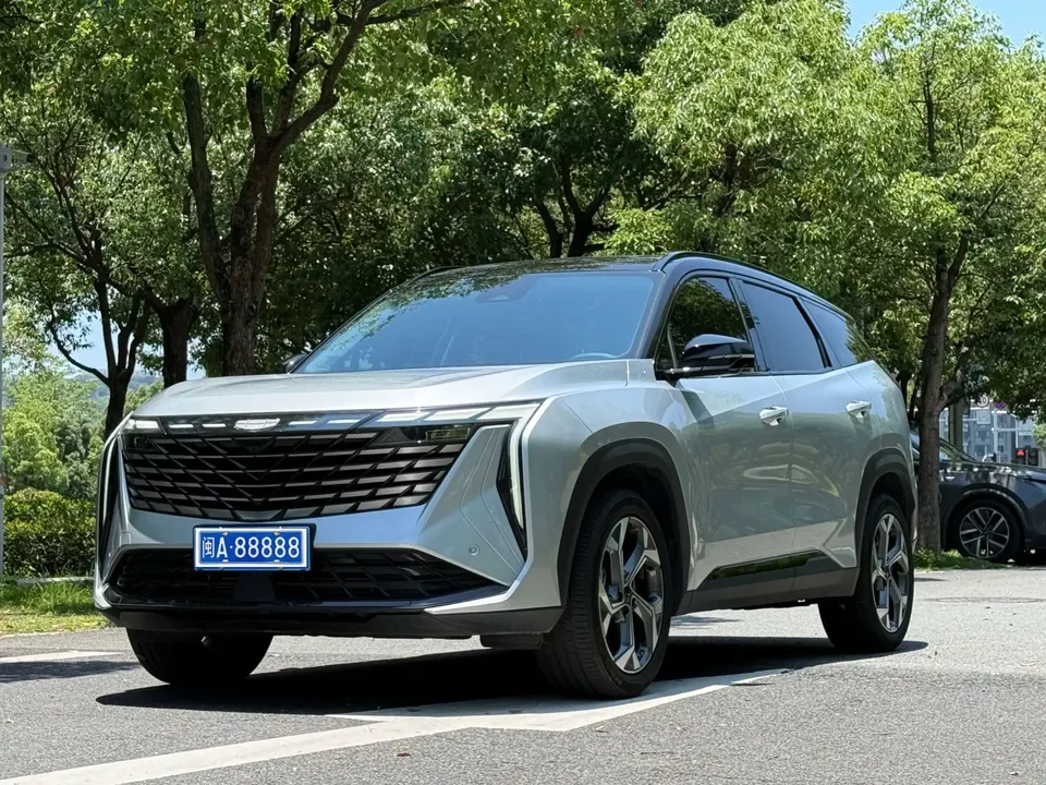 Geely Atlas L Boyue L 2024 1.5TD DCT Premium Edition 2024 — photo 1, buy with delivery to Moscow