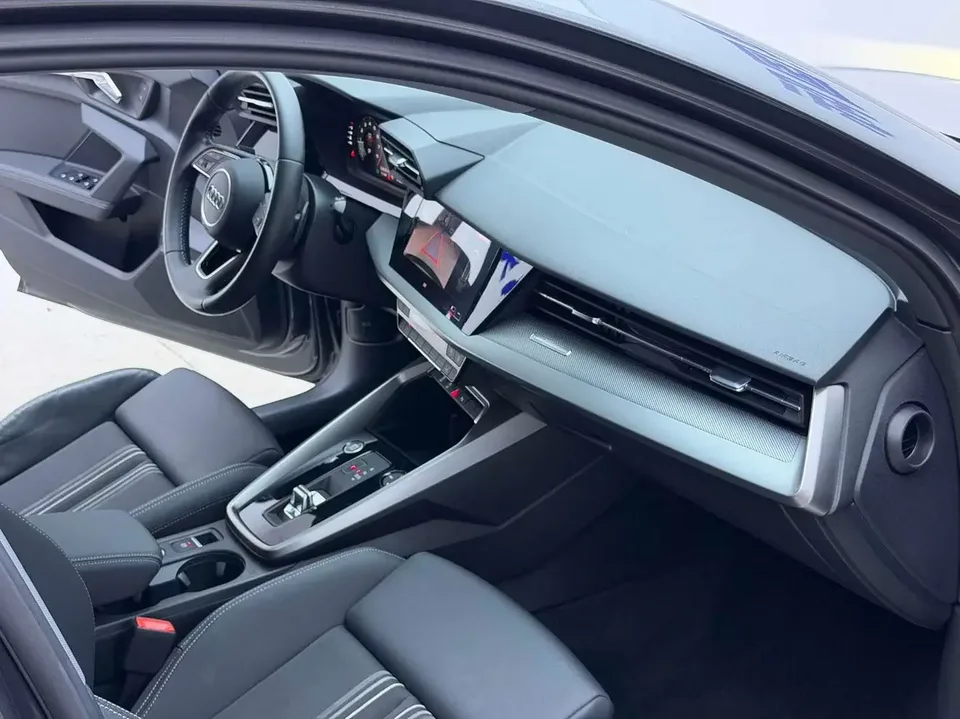 Audi A3 Audi A3 2021 Sportback 35 TFSI Stylish and sporty 2022 — thumbnail 3