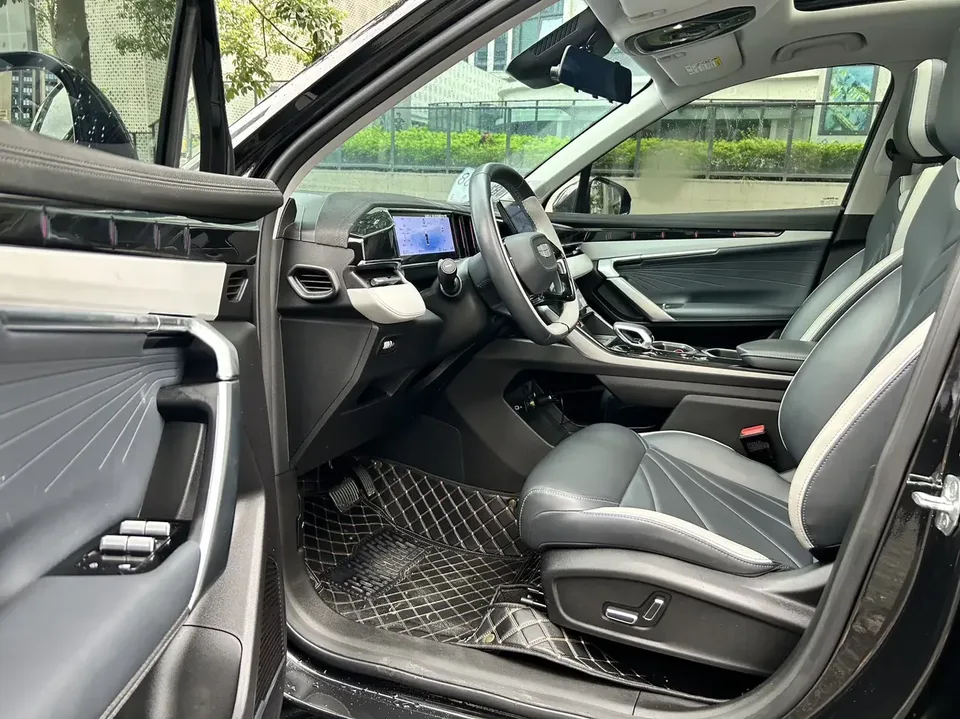 Geely Atlas L Boyue L 2024 1.5TD DCT Premium Edition 2024 — thumbnail 3