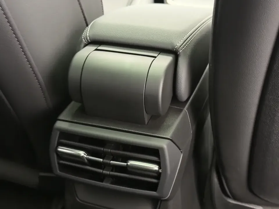 Audi A3 Audi A3 2023 A3L Limousine 35 TFSI facelift: stylish and sporty 2023 — thumbnail 3