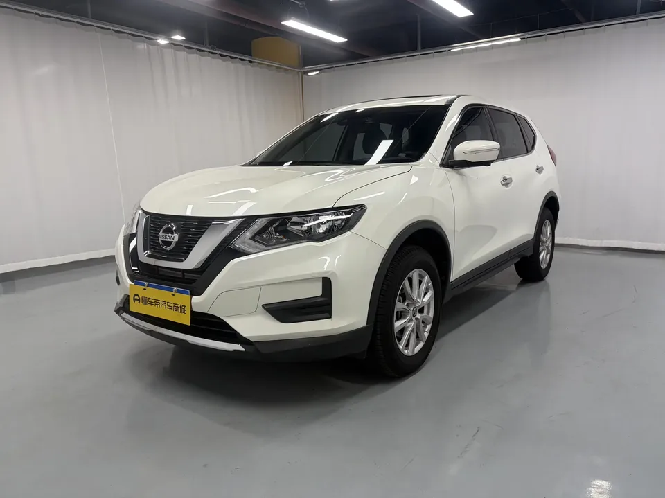 Nissan X-Trail Qijun 2023 Classic Edition 2.0L 2WD Smart Comfort Edition 2025 — photo 1, buy with delivery to Moscow