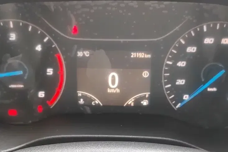 Jiangling Fushun Fushun 2024 2.0T manual diesel mid-axle low-top commercial multi-purpose passenger car 6 seats 2025 — thumbnail 5