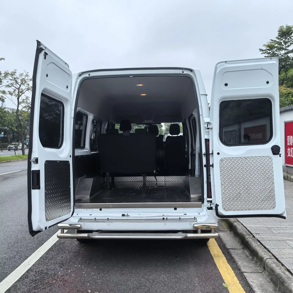 Jiangling Fushun Fushun 2024 2.0T manual diesel short-axle mid-top commercial multi-purpose passenger car 5 seats 2024 — thumbnail 4
