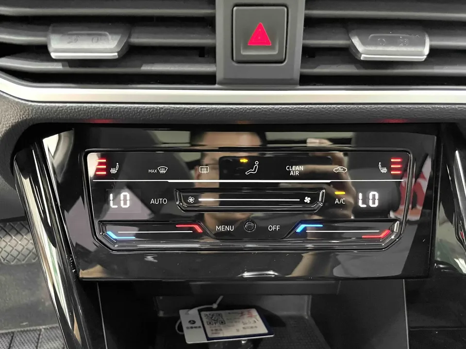 Volkswagen Tayron Tanyue 2023 280TSI 2WD Luxury Plus Advanced Edition 2023 — thumbnail 3