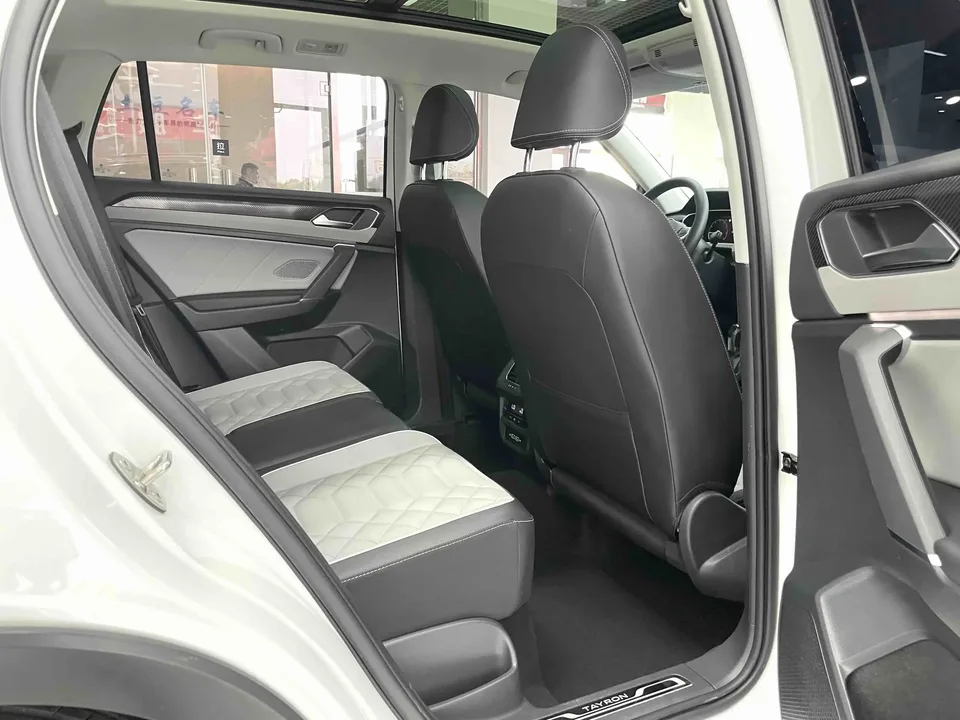 Volkswagen Tayron Tanyue 2023 280TSI 2WD Luxury Plus Advanced Edition 2023 — thumbnail 5