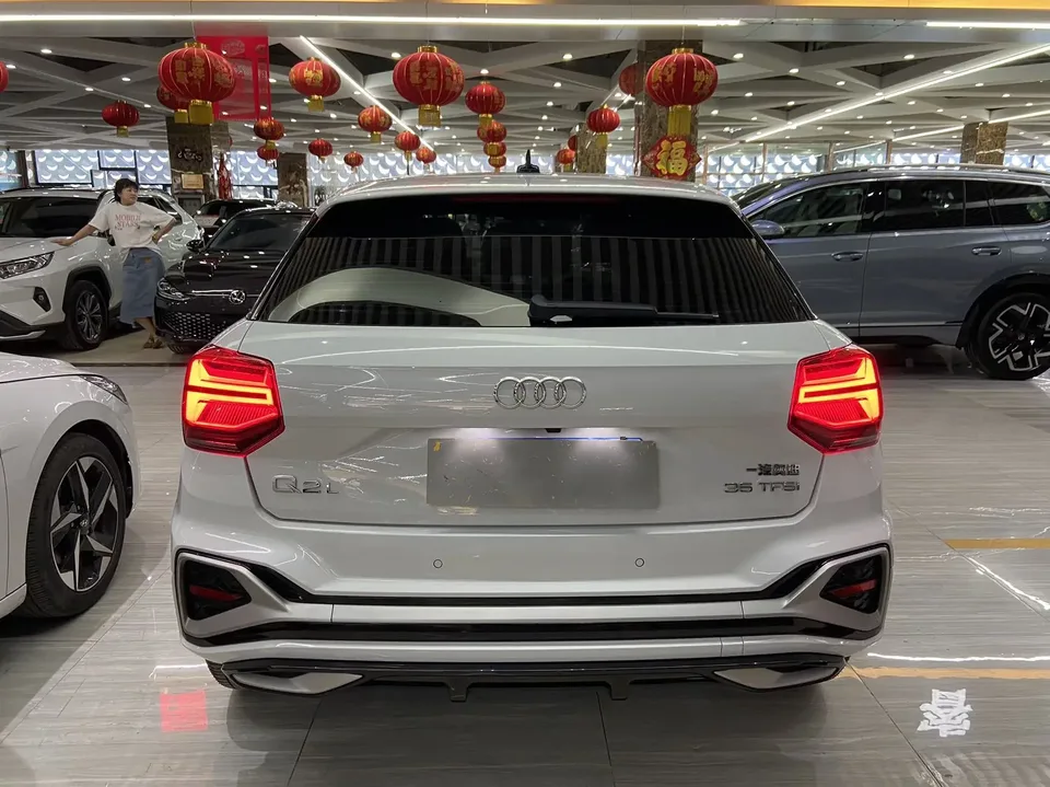 Audi Q2L Audi Q2L 2022 35 TFSI Stylish Dynamic 2023 — thumbnail 2