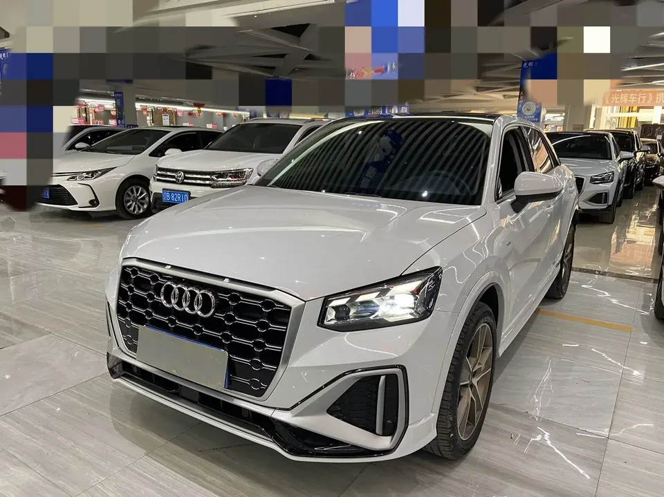 Audi Q2L Audi Q2L 2022 35 TFSI Stylish Dynamic 2023 — photo 1, buy with delivery to Moscow