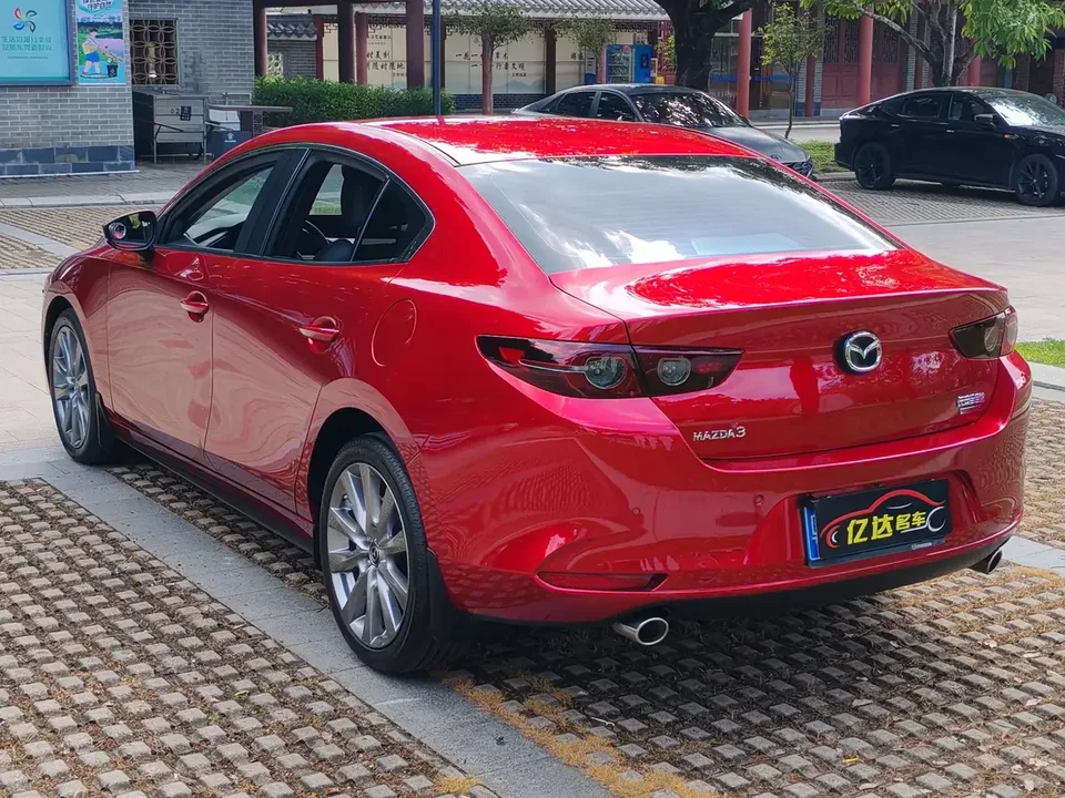 Mazda Axela Mazda3 Angkesela 2023 2.0L Automatic Elegant Edition 2023 — thumbnail 2