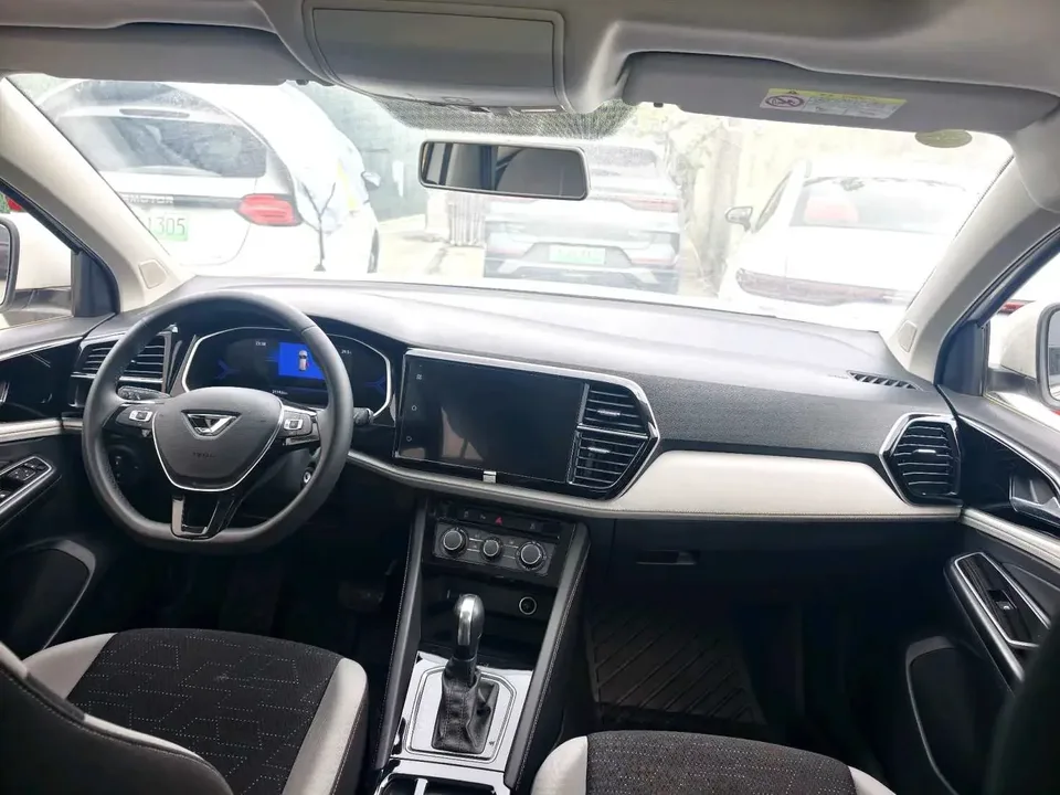 Jetta VS7 Jetta VS7 2023 280TSI Automatic Progressive Edition 2024 — thumbnail 3