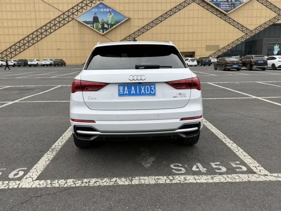 Audi Q3 Audi Q3 2022 35 TFSI Stylish Dynamic 2022 — thumbnail 2
