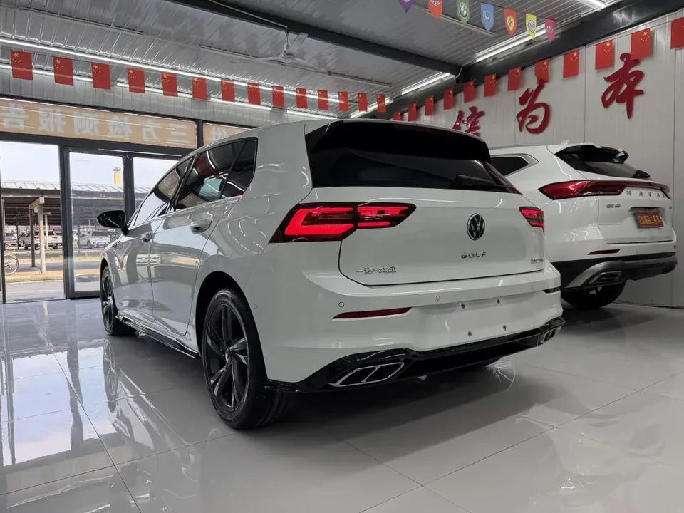 Volkswagen Golf golf 2023 280TSI DSG R-Line facelift 2024 — thumbnail 4
