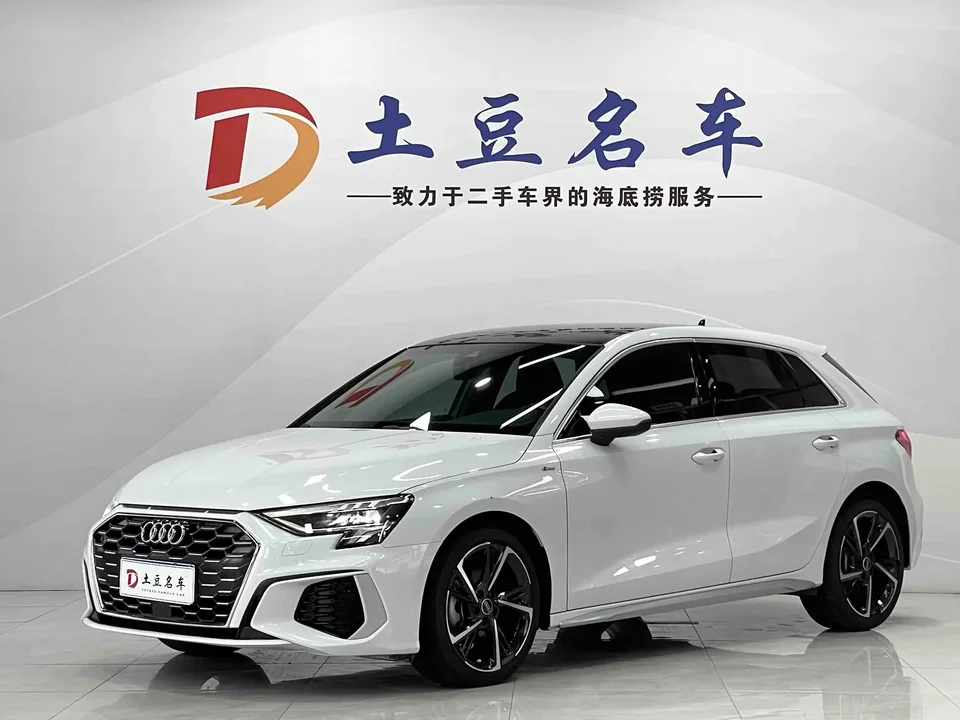 Audi A3 Audi A3 2022 Sportback 35 TFSI Stylish and sporty 2022 — photo 1, buy with delivery to Moscow