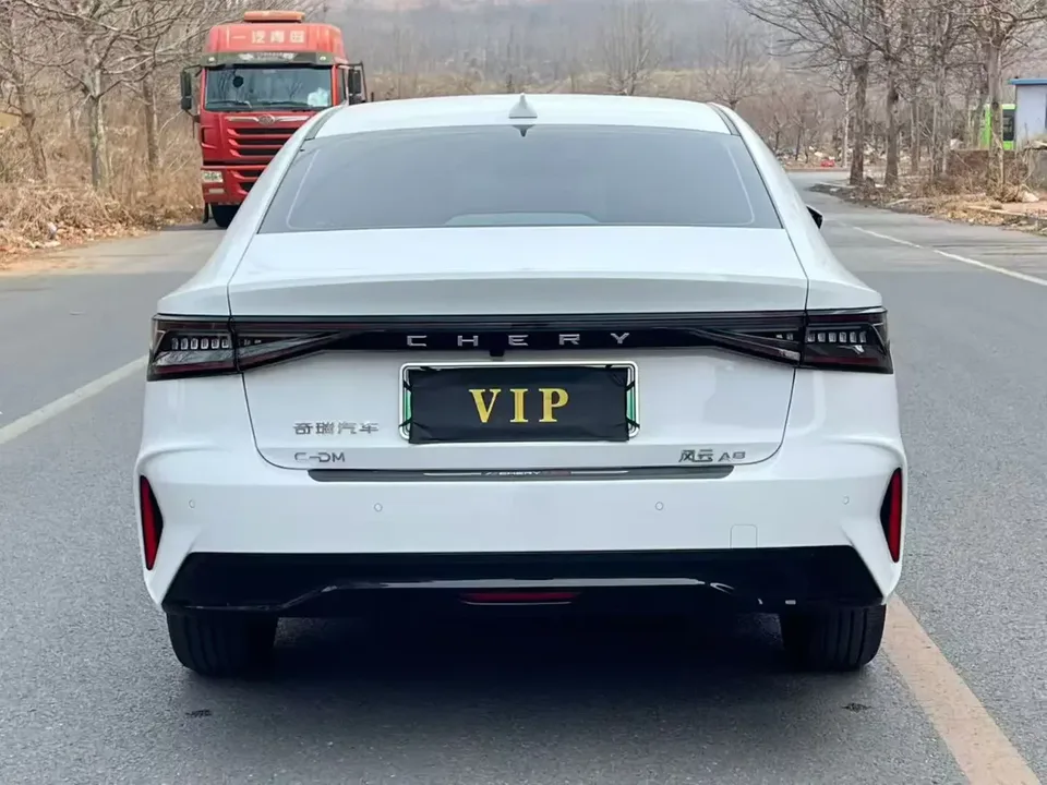 Chery Fengyun A8 Fengyun A8 2025 70km Basic Model 2025 — thumbnail 2
