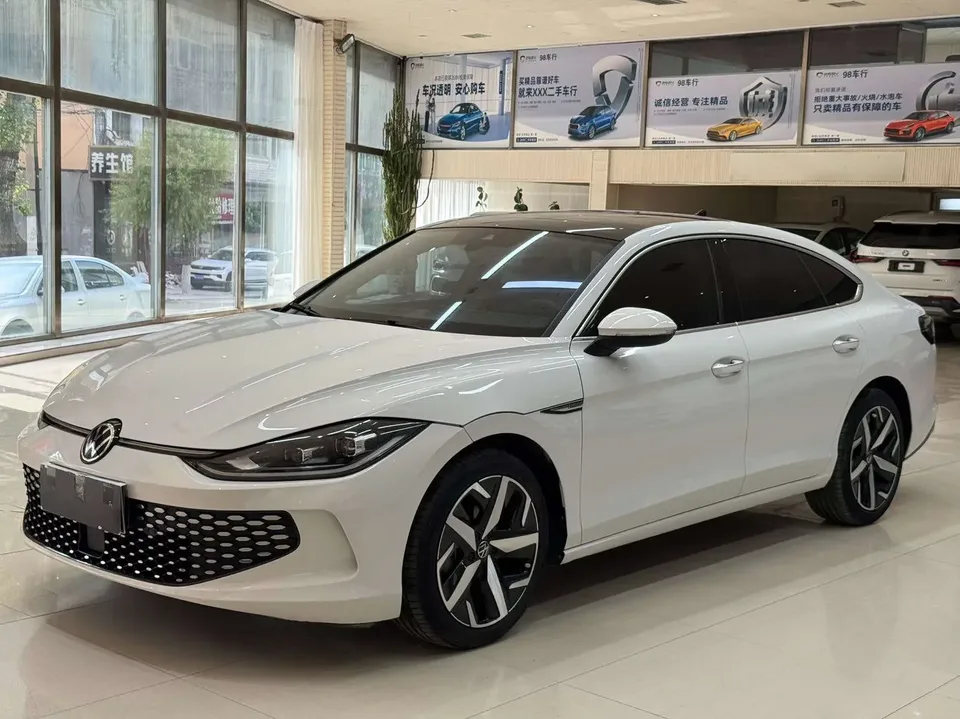Volkswagen Lamando Lingdu 2022 Lingdu L 280TSI DSG Cool Edition 2022 — photo 1, buy with delivery to Moscow