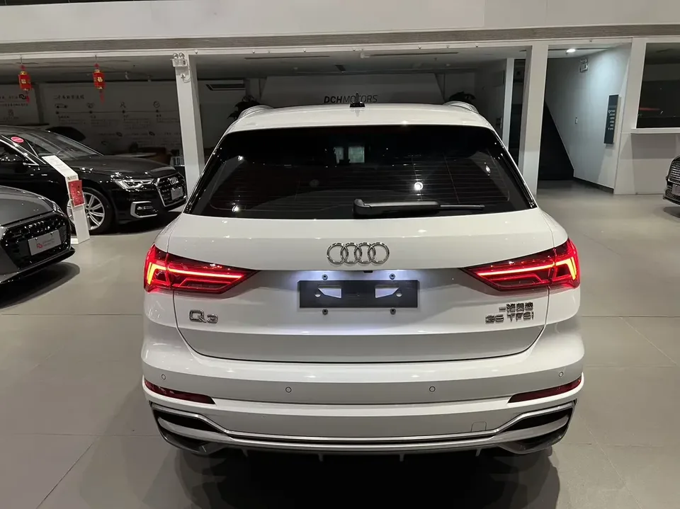 Audi Q3 Audi Q3 2022 35 TFSI Stylish Dynamic 2023 — thumbnail 2