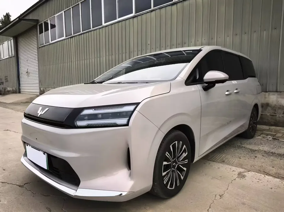 Wuling Starlight 730 EV Starlight 730 EV 2025 500km Luxury 2025 — photo 1, buy with delivery to Moscow
