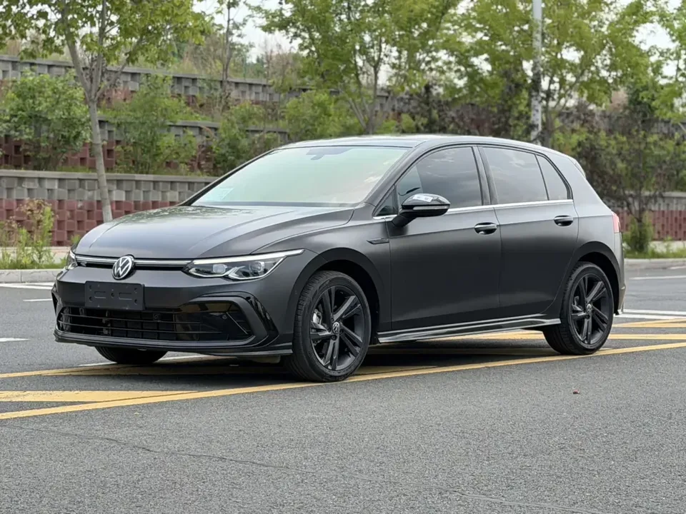 Volkswagen Golf golf 2022 280TSI DSG R-Line 2022 — photo 1, buy with delivery to Moscow
