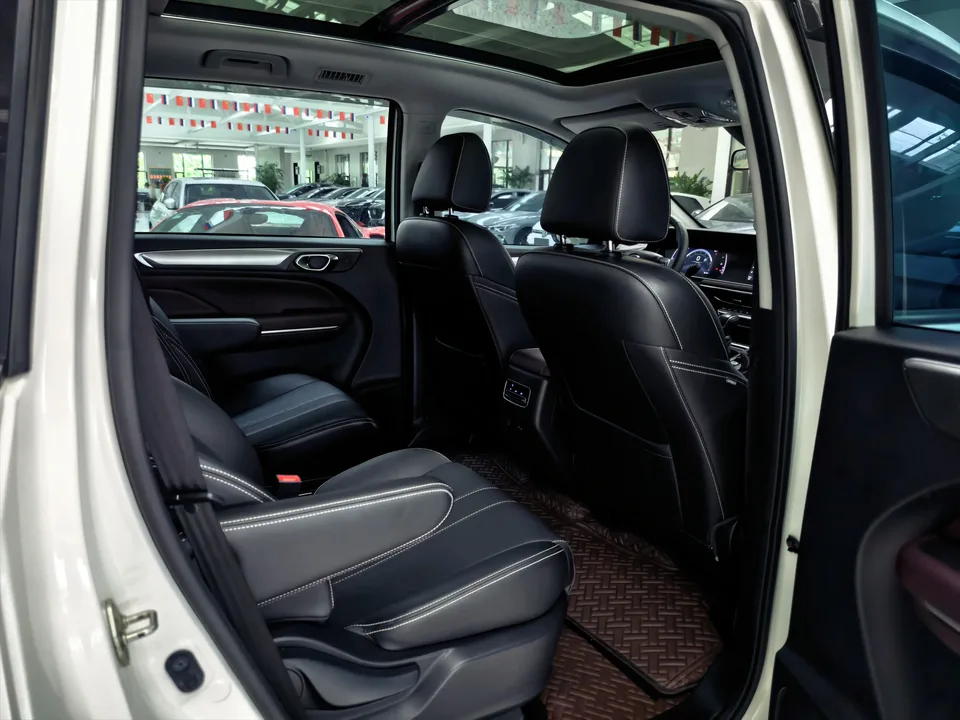 GAC Trumpchi M6 Trumpchi M6 2021 Pro 270T Automatic Premium Edition 2022 — thumbnail 5