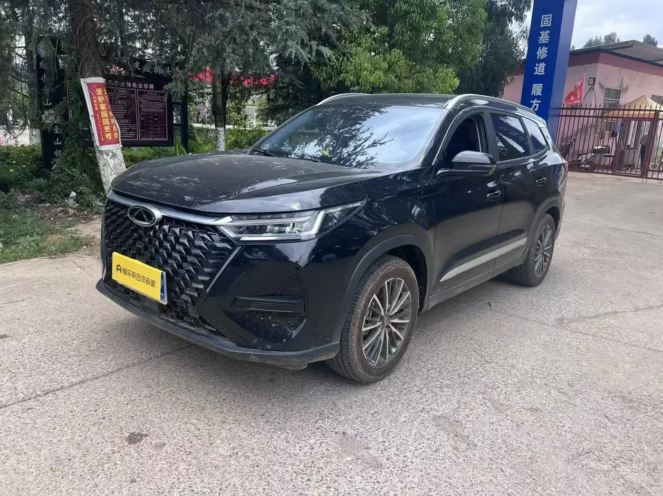 Chery Tiggo 8 Pro Tiggo 8 PRO 2025 290T 2WD Deluxe Edition 2026 — фото 1, купить с доставкой в Москву