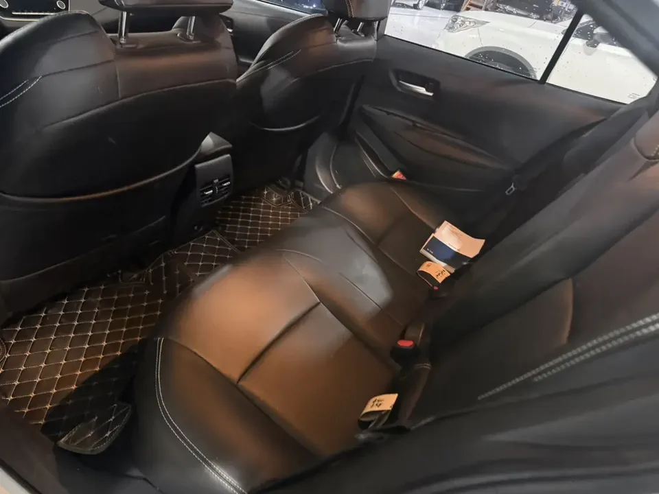 Toyota Levin Lei Ling 2022 185T CVT Deluxe Edition 2022 — thumbnail 3