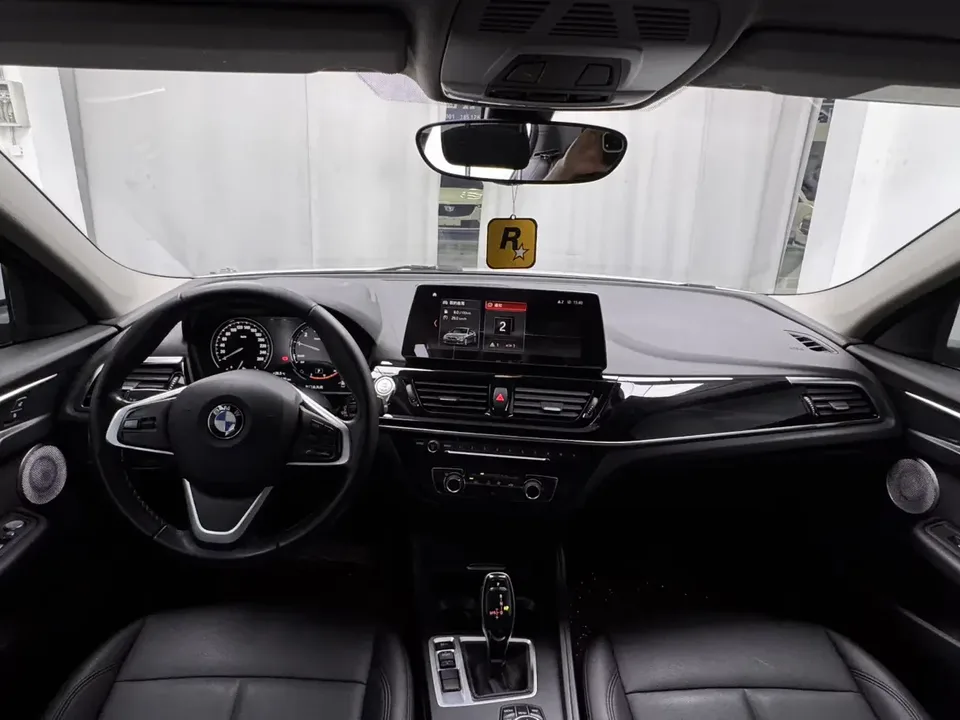 BMW 1 Series BMW 1 Series 2021 120i M Sport 2022 — миниатюра 5
