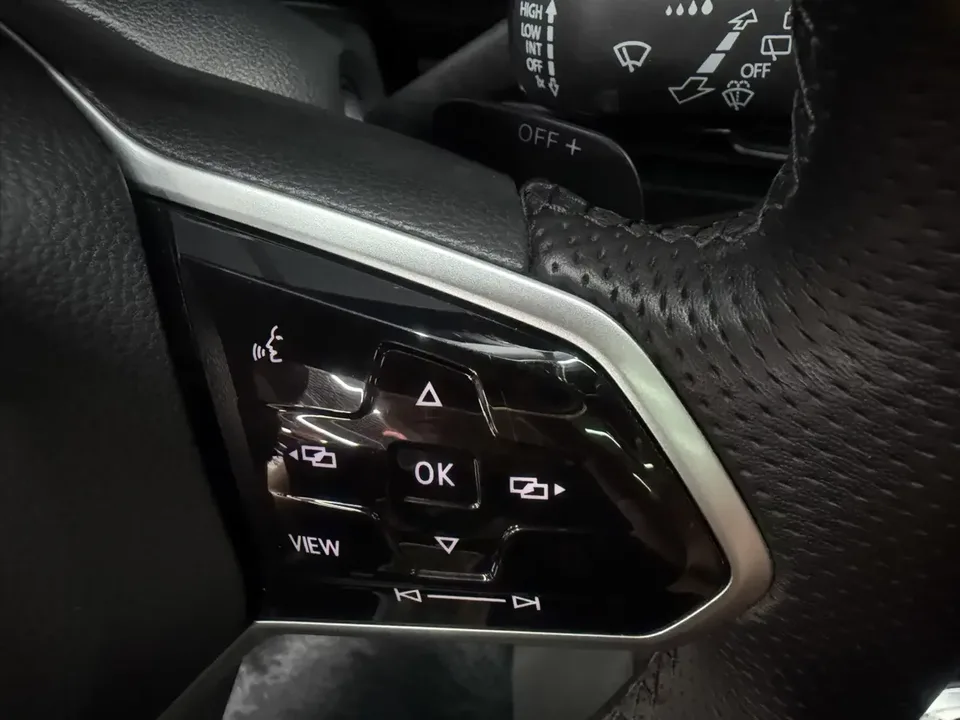 Volkswagen Golf golf 2023 280TSI DSG R-Line Lite 2023 — thumbnail 3