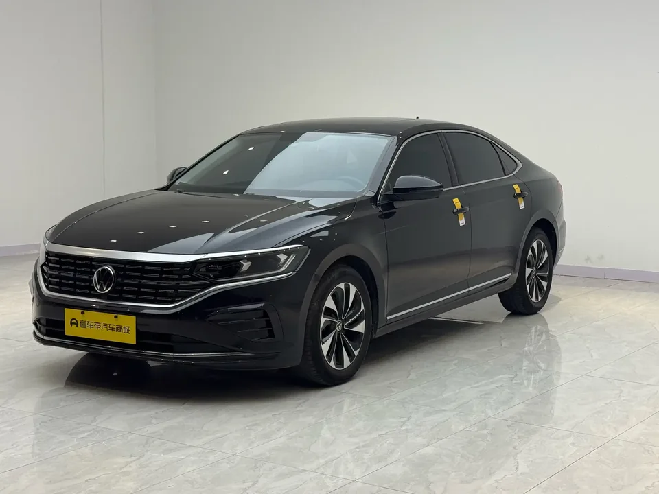 Volkswagen Passat Passat 2022 280TSI Elite Edition 2022 — photo 1, buy with delivery to Moscow