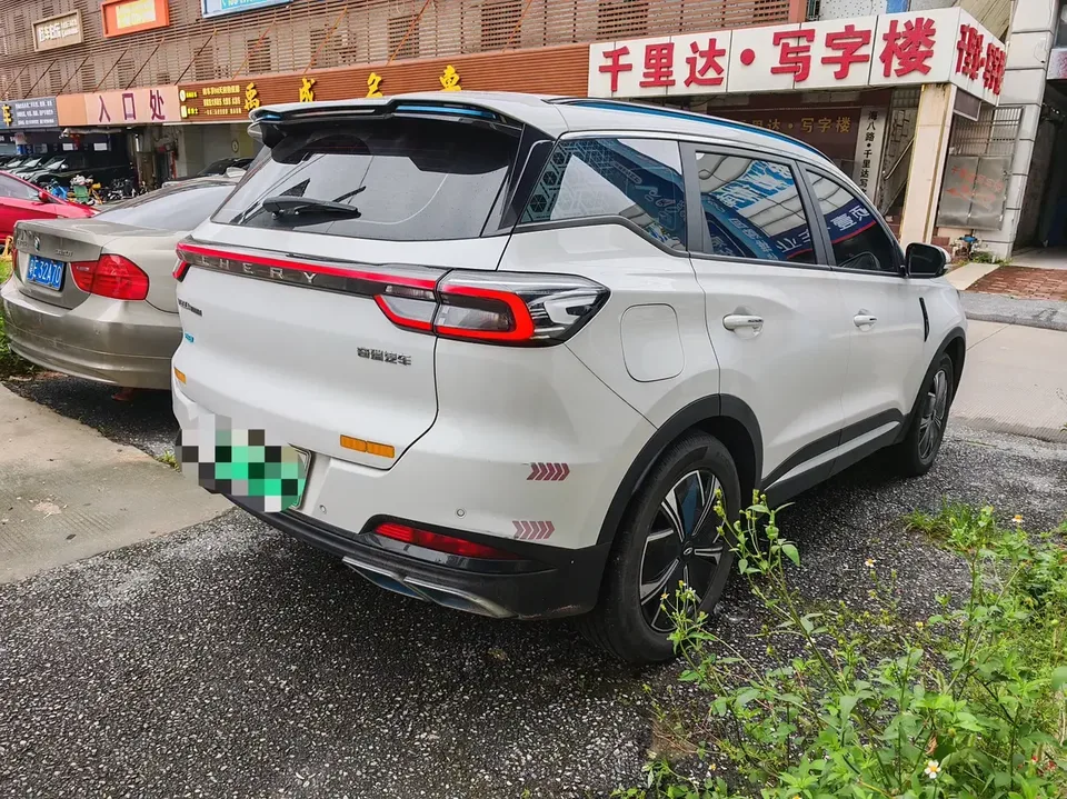 Chery Tiggo 7 PLUS PHEV Tiggo 7 PLUS PHEV 2023 1.5T DHT Zhiyuan Edition 2023 — thumbnail 4