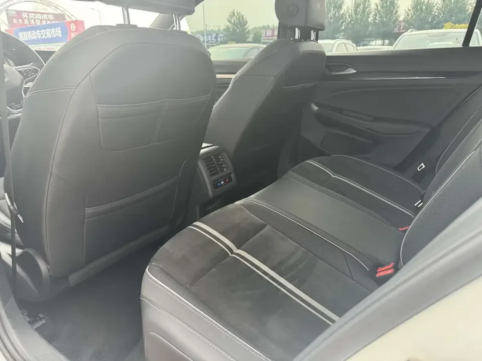 Volkswagen Golf golf 2021 280TSI DSG R-Line 2022 — thumbnail 3