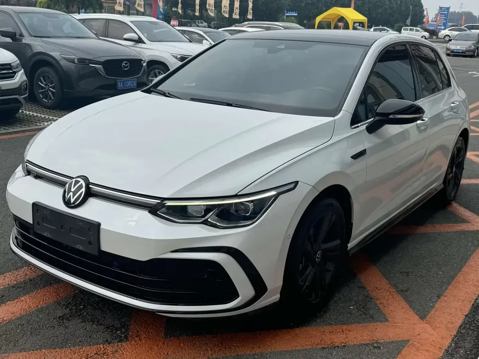 Volkswagen Golf golf 2021 280TSI DSG R-Line 2022 — photo 1, buy with delivery to Moscow