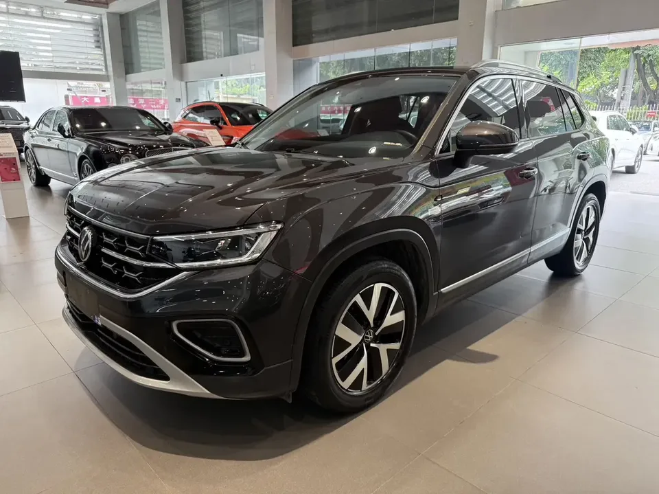 Volkswagen Tayron Tanyue 2023 280TSI 2WD Luxury Plus Advanced Edition 2023 — photo 1, buy with delivery to Moscow