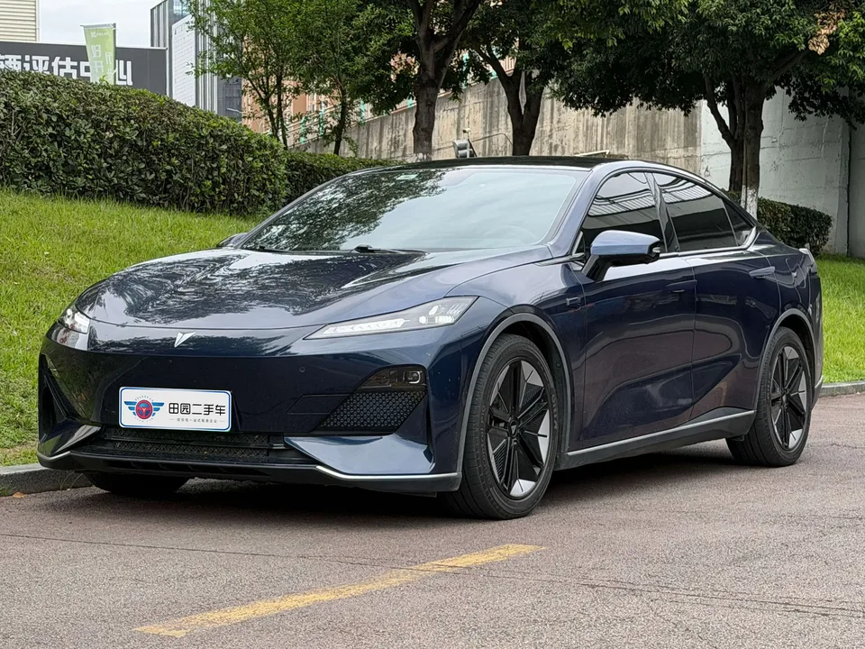 Deepal dark blue SL03 Dark blue SL03 2022 1200 Extended Range 2023 — photo 1, buy with delivery to Moscow