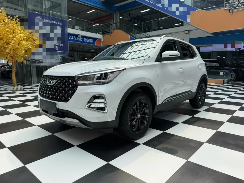 Chery Tiggo 5x Tiggo 5x 2023 1.5L CVT Luxury 2023 — photo 1, buy with delivery to Moscow