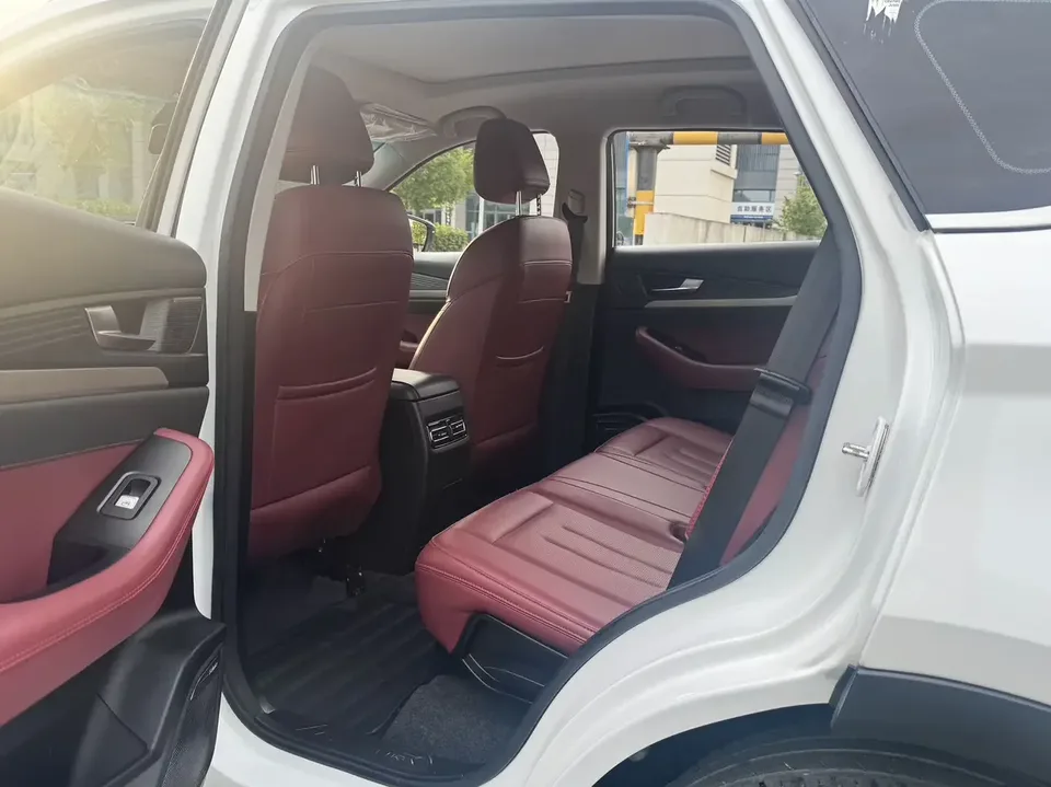 Jetour Jietu X70 Jietu X70 2025 1.5T DCT Beyond PRO 7 Seaters 2025 — thumbnail 5