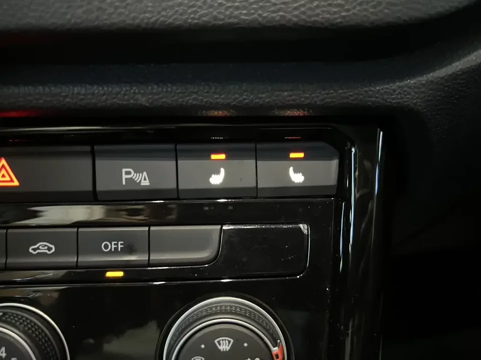 Volkswagen T-Roc TANG 2022 280TSI DSG 2WD Comfort PLUS 2022 — thumbnail 3