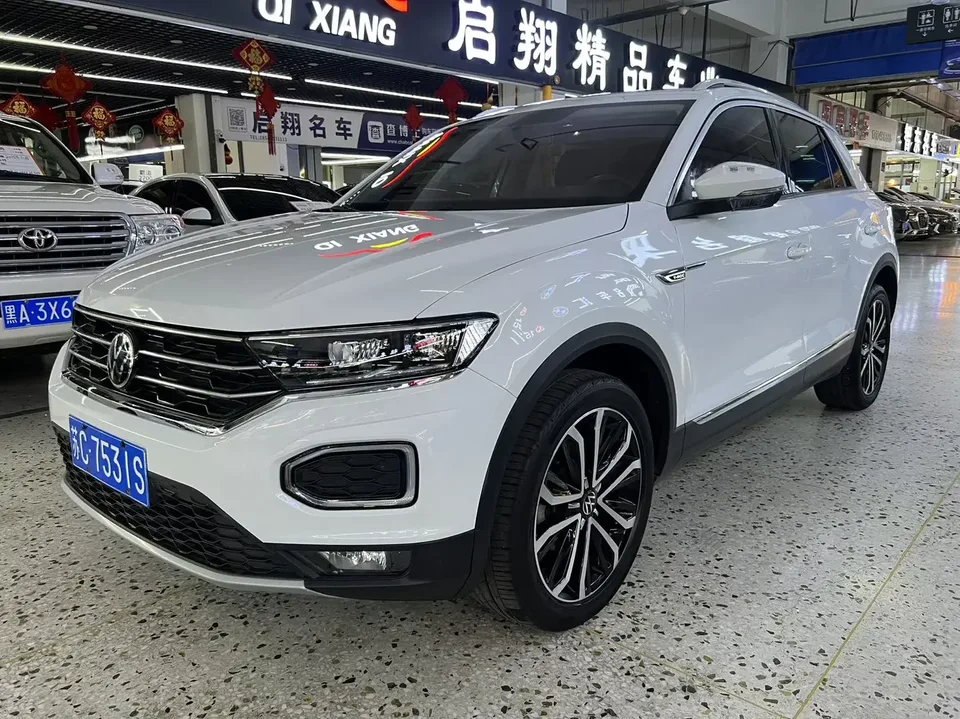 Volkswagen T-Roc TANG 2022 280TSI DSG 2WD Comfort PLUS 2022 — photo 1, buy with delivery to Moscow