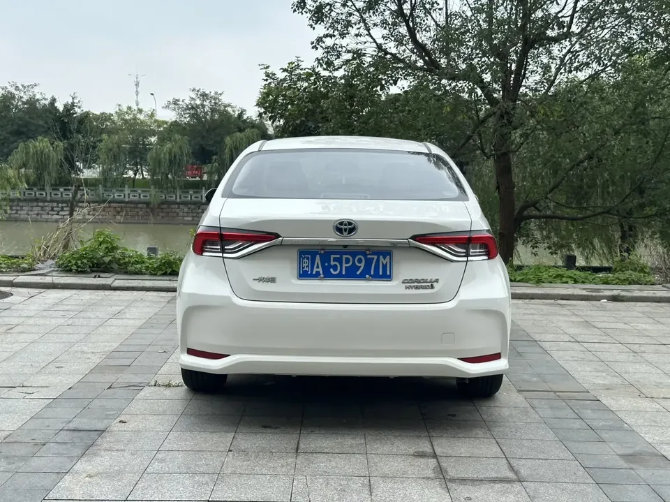 Toyota Corolla Corolla 2021 Dual Engine 1.8L E-CVT Pioneer Edition 2022 — thumbnail 2