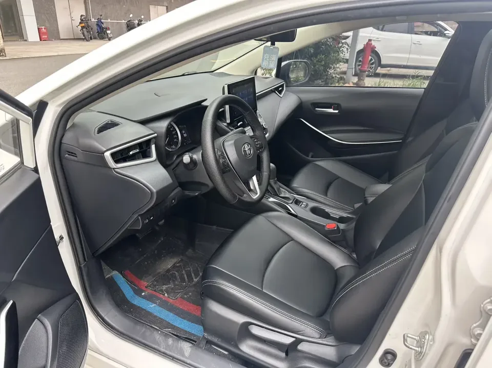 Toyota Corolla Corolla 2021 Dual Engine 1.8L E-CVT Pioneer Edition 2022 — thumbnail 3