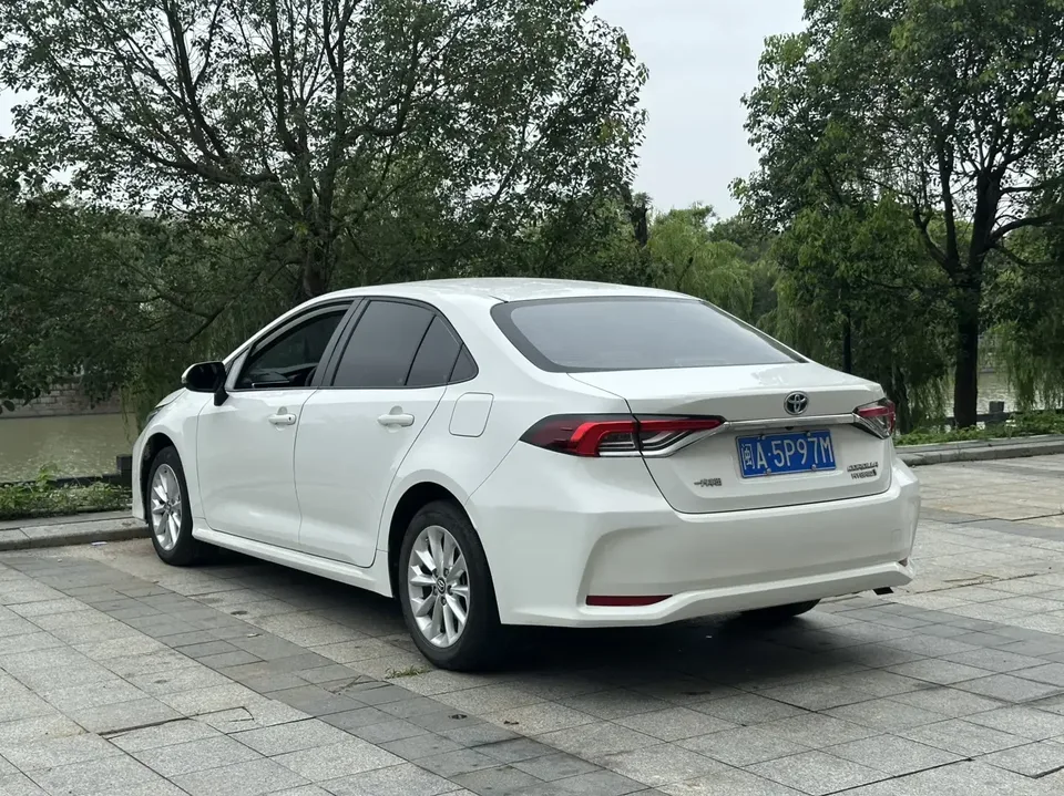 Toyota Corolla Corolla 2021 Dual Engine 1.8L E-CVT Pioneer Edition 2022 — thumbnail 4
