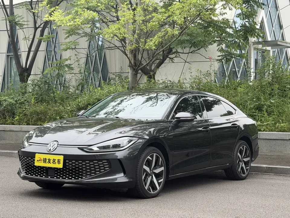 Volkswagen Lamando Lingdu 2024 Lingdu L 280TSI DSG Cool Edition 2024 — photo 1, buy with delivery to Moscow