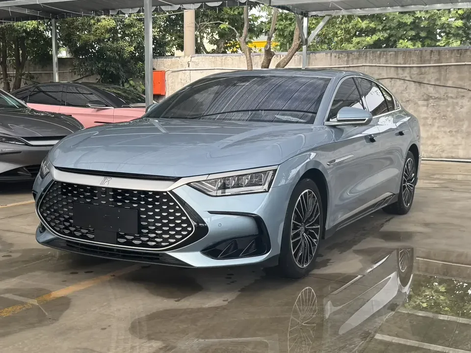 BYD Han DM Chinese DM 2022 DM-i 121KM Premium 2023 — photo 1, buy with delivery to Moscow