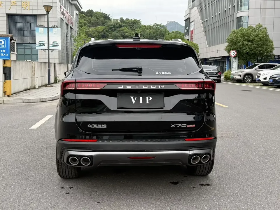 Jetour Jietu X70 PLUS Jietu X70 PLUS 2024 Champion Edition 1.5T DCT Champion MAX 7 Seaters 2025 — thumbnail 2
