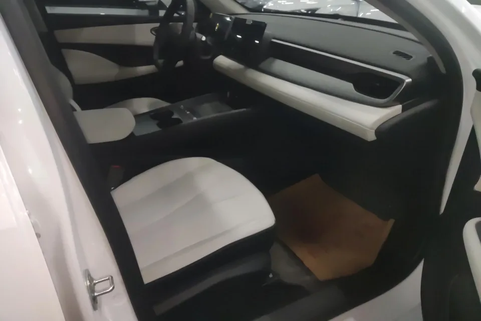 BYD Seal 05DM Seal 05DM 2026 DM-i 128KM Luxury 2026 — thumbnail 3