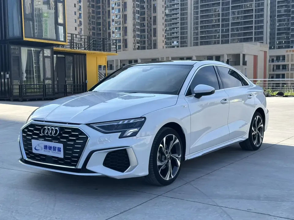 Audi A3 Audi A3 2023 A3L Limousine 35 TFSI facelift luxury sports model 2023 — photo 1, buy with delivery to Moscow