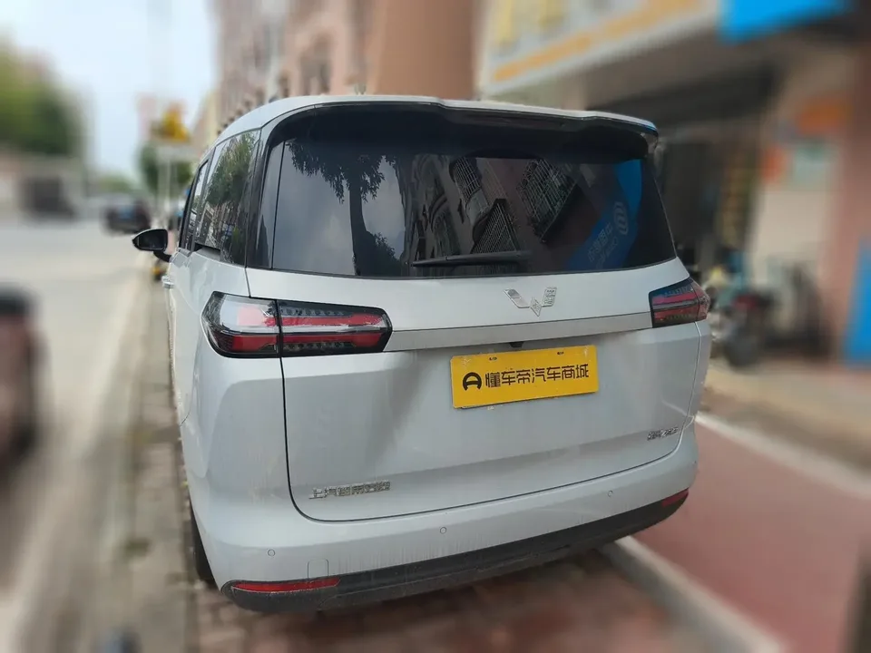 Wuling Starlight 730 Starlight 730 2025 1.5T CVT Elite 2026 — thumbnail 2