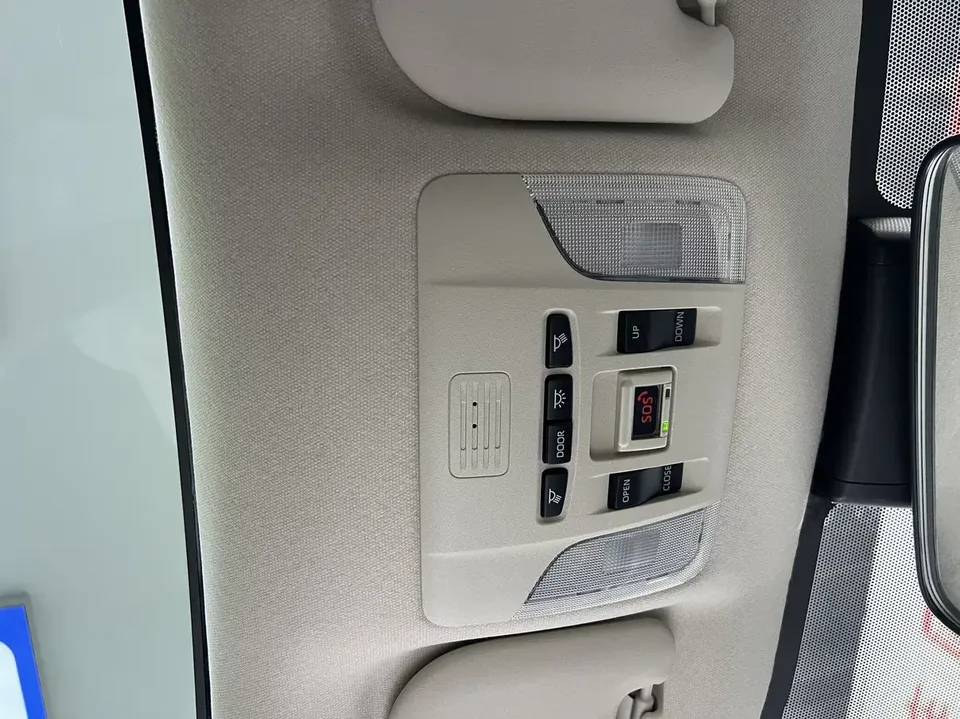 Toyota Corolla Corolla 2021 Dual Engine 1.8L E-CVT Elite Edition 2022 — thumbnail 3