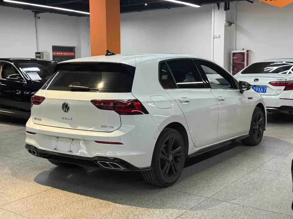 Volkswagen Golf golf 2023 280TSI DSG R-Line facelift 2024 — thumbnail 2